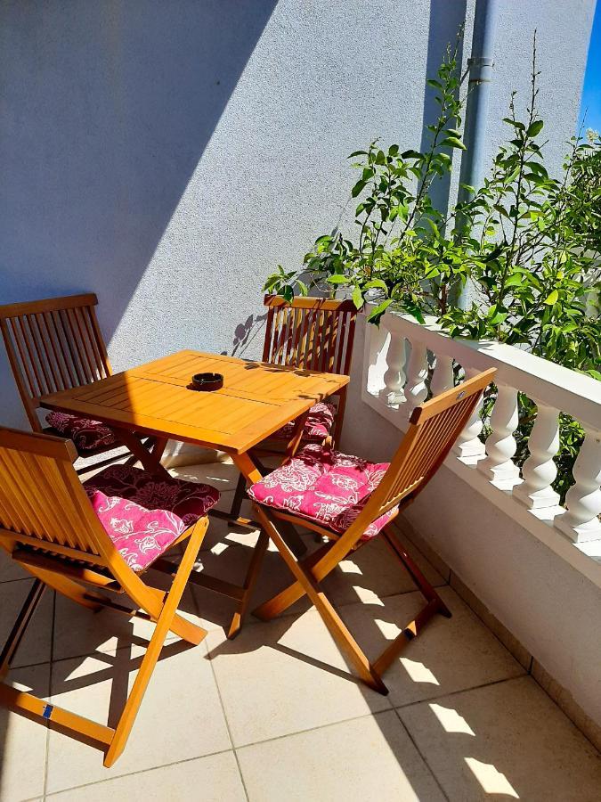 Apartments Stokic Rab Town Exterior foto